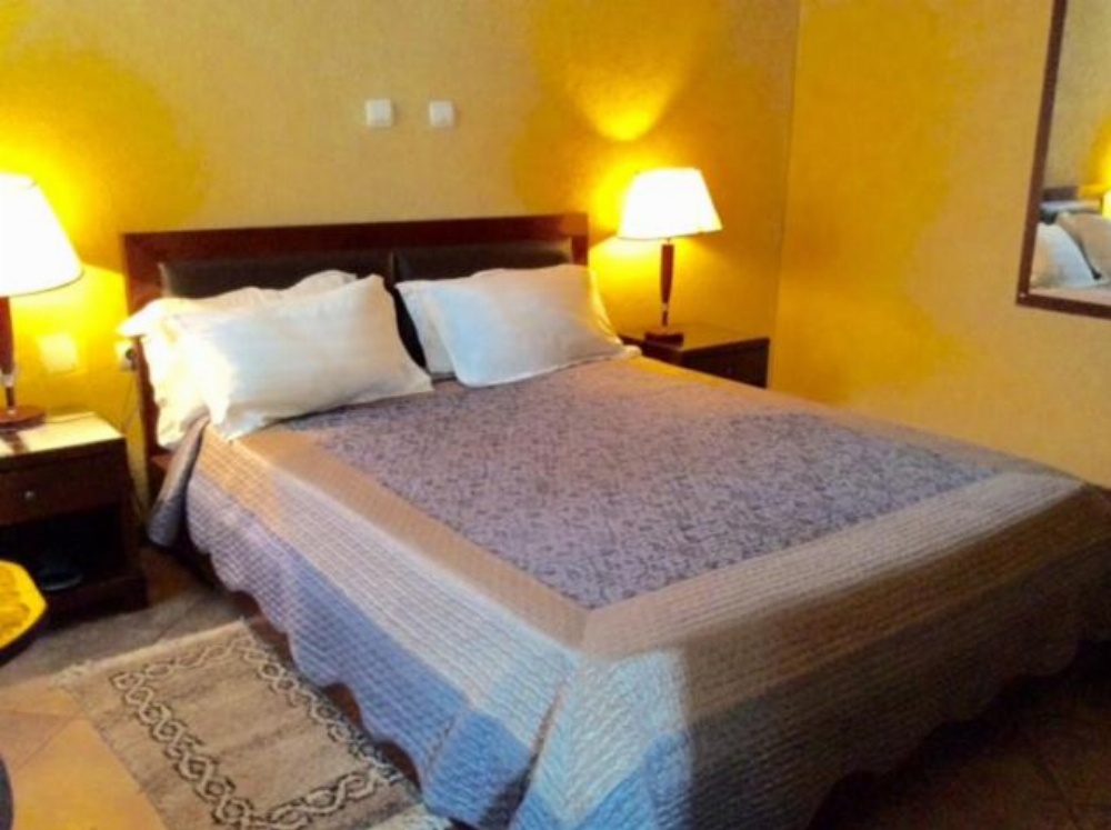 The lions den hotel